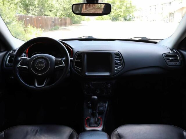 Джип Compass 2018 у Рівному на Automoto.ua Сірий Джип Compass, об'ємом двигуна 2.4 л та пробігом 50 тис. км за 2200 $, фото 12 на Automoto.ua