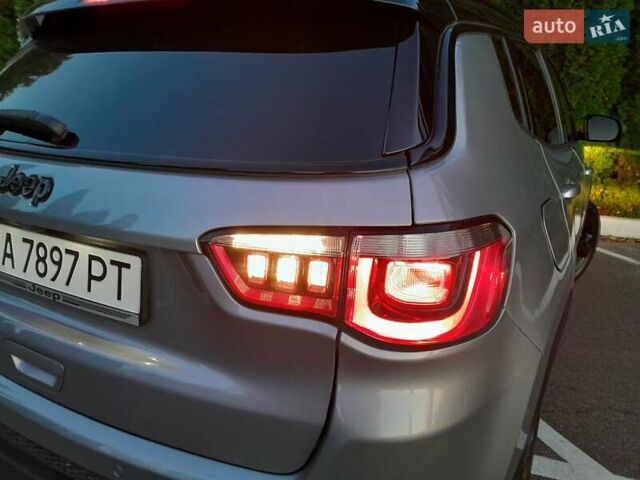 Джип Компас 2018 в Киеве на Automoto.ua Серый Джип Компас, объемом двигателя 2.4 л и пробегом 119 тыс. км за 15950 $, фото 84 на Automoto.ua