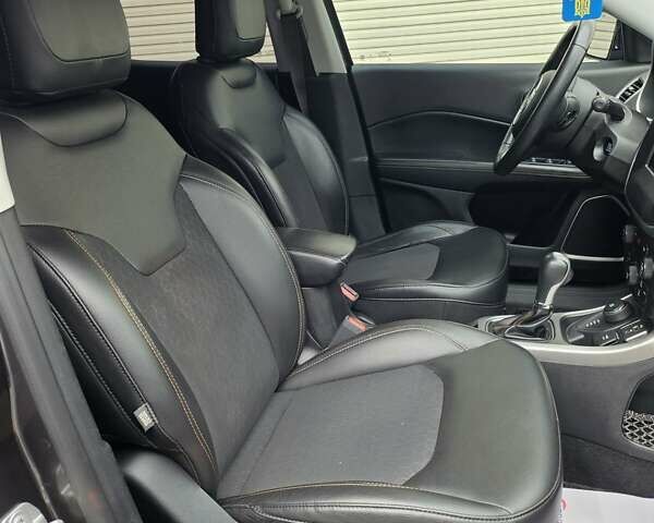Сірий Джип Compass, об'ємом двигуна 2.36 л та пробігом 154 тис. км за 15600 $, фото 16 на Automoto.ua