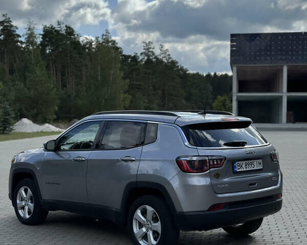 Сірий Джип Compass, об'ємом двигуна 2.36 л та пробігом 80 тис. км за 16700 $, фото 7 на Automoto.ua