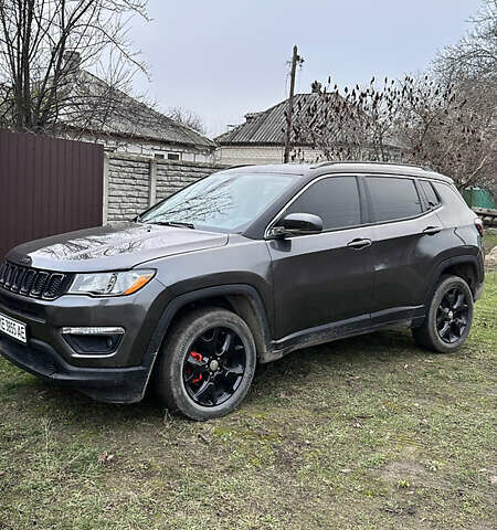 Серый Джип Компас, объемом двигателя 2.36 л и пробегом 755 тыс. км за 15000 $, фото 5 на Automoto.ua