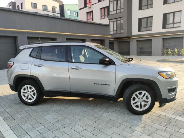 Серый Джип Компас, объемом двигателя 2.4 л и пробегом 173 тыс. км за 15800 $, фото 8 на Automoto.ua