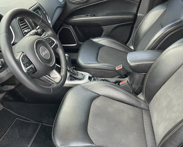 Серый Джип Компас, объемом двигателя 2.36 л и пробегом 105 тыс. км за 13500 $, фото 12 на Automoto.ua