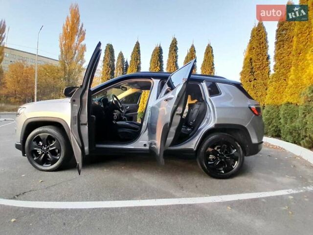 Джип Компас 2018 в Киеве на Automoto.ua Серый Джип Компас, объемом двигателя 2.4 л и пробегом 119 тыс. км за 15950 $, фото 8 на Automoto.ua