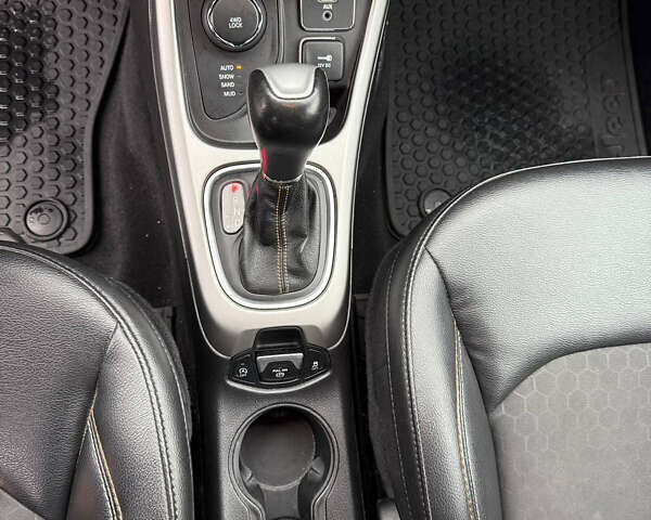 Сірий Джип Compass, об'ємом двигуна 2.36 л та пробігом 118 тис. км за 15500 $, фото 21 на Automoto.ua