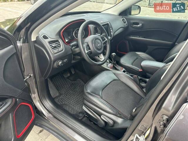 Джип Compass 2018 у Львові на Automoto.ua Сірий Джип Compass, об'ємом двигуна 2.36 л та пробігом 185 тис. км за 14000 $, фото 8 на Automoto.ua
