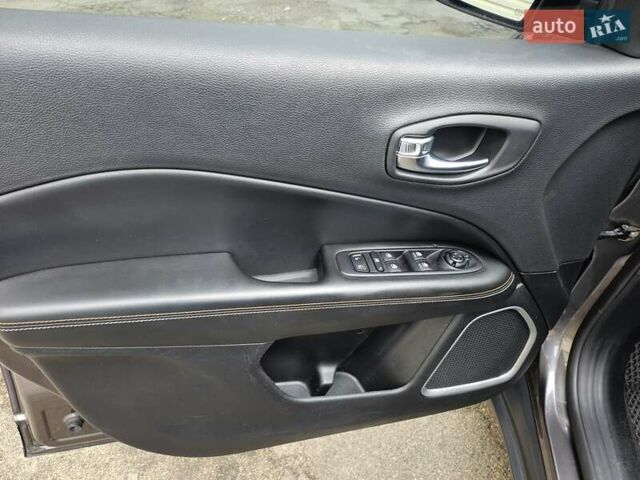Сірий Джип Compass, об'ємом двигуна 2.36 л та пробігом 154 тис. км за 15600 $, фото 8 на Automoto.ua