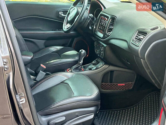 Сірий Джип Compass, об'ємом двигуна 2.4 л та пробігом 63 тис. км за 17990 $, фото 20 на Automoto.ua