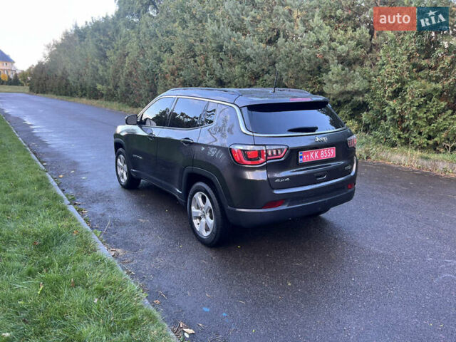 Сірий Джип Compass, об'ємом двигуна 2.36 л та пробігом 184 тис. км за 12900 $, фото 20 на Automoto.ua