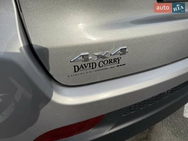 Сірий Джип Compass, об'ємом двигуна 2.4 л та пробігом 127 тис. км за 14900 $, фото 30 на Automoto.ua