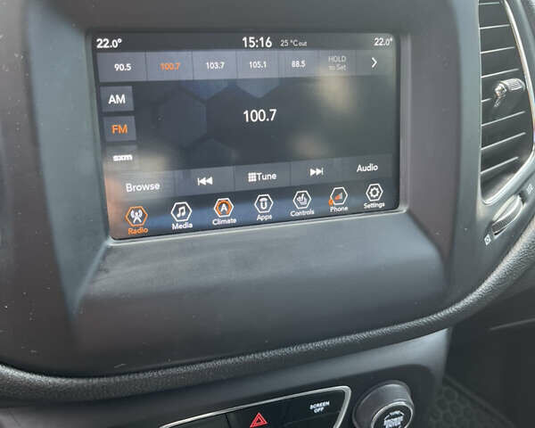 Сірий Джип Compass, об'ємом двигуна 2.4 л та пробігом 70 тис. км за 15500 $, фото 10 на Automoto.ua