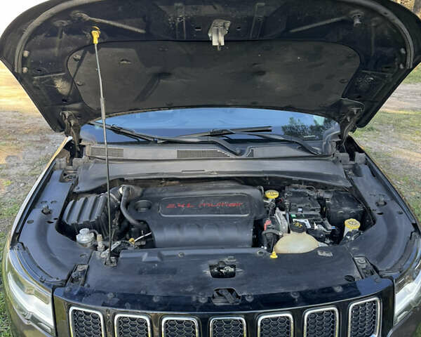 Джип Компас 2018 в Киеве на Automoto.ua Серый Джип Компас, объемом двигателя 2.4 л и пробегом 144 тыс. км за 15800 $, фото 41 на Automoto.ua