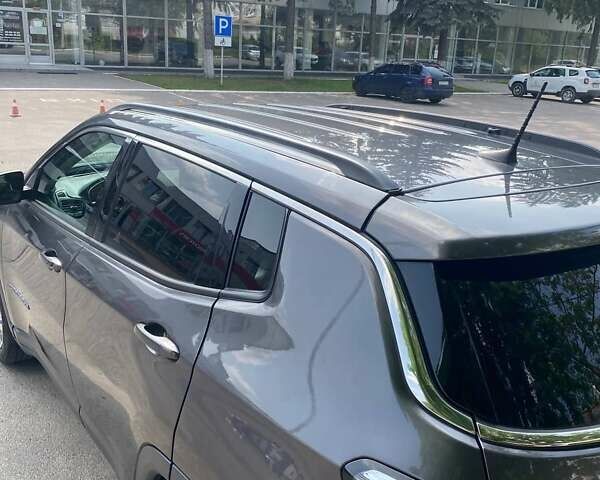Серый Джип Компас, объемом двигателя 2.36 л и пробегом 84 тыс. км за 16000 $, фото 16 на Automoto.ua