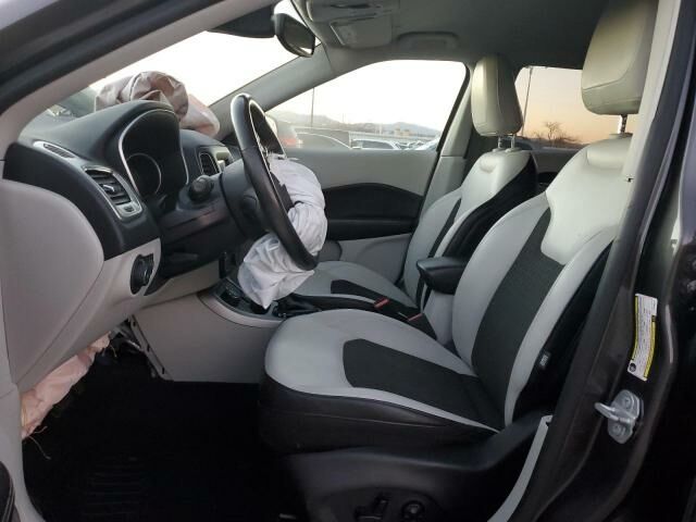 Сірий Джип Compass, об'ємом двигуна 2.4 л та пробігом 116 тис. км за 7300 $, фото 6 на Automoto.ua