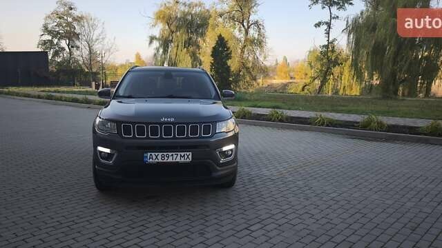 Джип Компас 2018 в Харькове на Automoto.ua Серый Джип Компас, объемом двигателя 2.36 л и пробегом 73 тыс. км за 17700 $, фото 6 на Automoto.ua