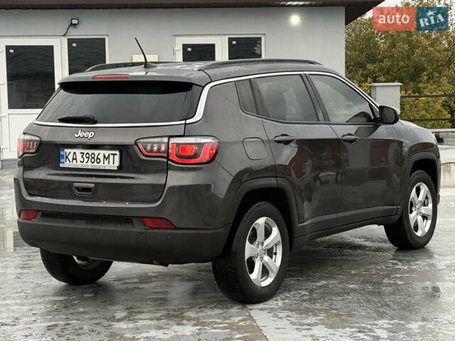 Серый Джип Компас, объемом двигателя 2.36 л и пробегом 230 тыс. км за 15999 $, фото 7 на Automoto.ua