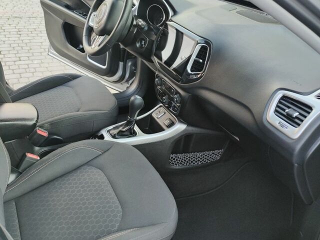 Серый Джип Компас, объемом двигателя 2.4 л и пробегом 173 тыс. км за 15800 $, фото 20 на Automoto.ua