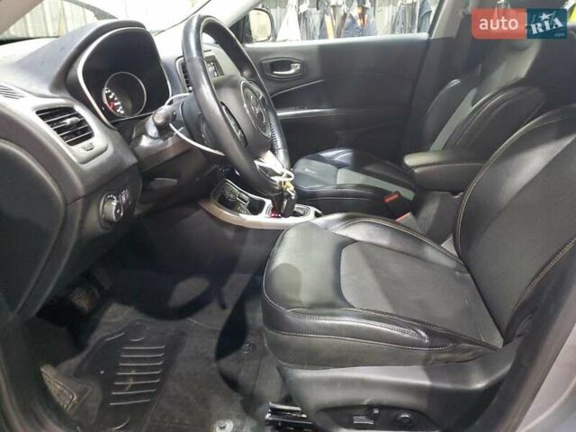 Джип Compass 2018 у Києві на Automoto.ua Сірий Джип Compass, об'ємом двигуна 2.4 л та пробігом 106 тис. км за 2600 $, фото 6 на Automoto.ua
