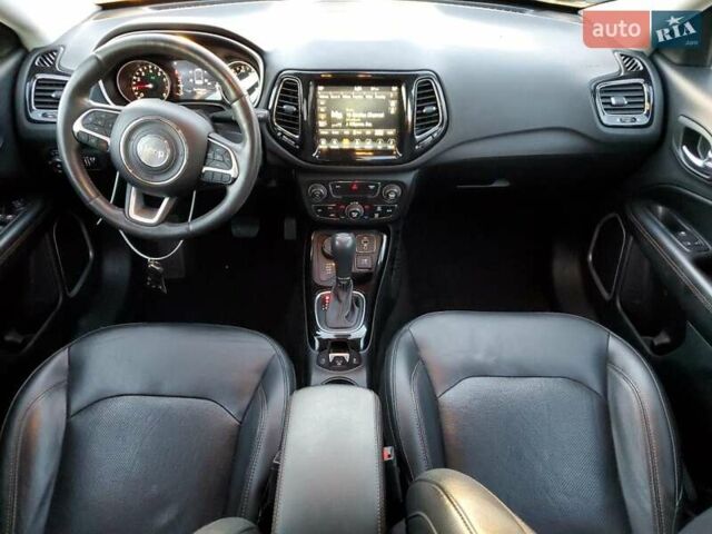 Сірий Джип Compass, об'ємом двигуна 2.36 л та пробігом 71 тис. км за 2500 $, фото 7 на Automoto.ua