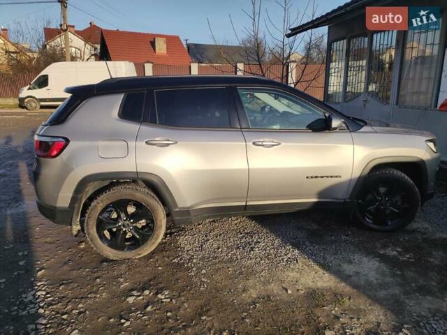 Сірий Джип Compass, об'ємом двигуна 2.36 л та пробігом 133 тис. км за 14500 $, фото 5 на Automoto.ua