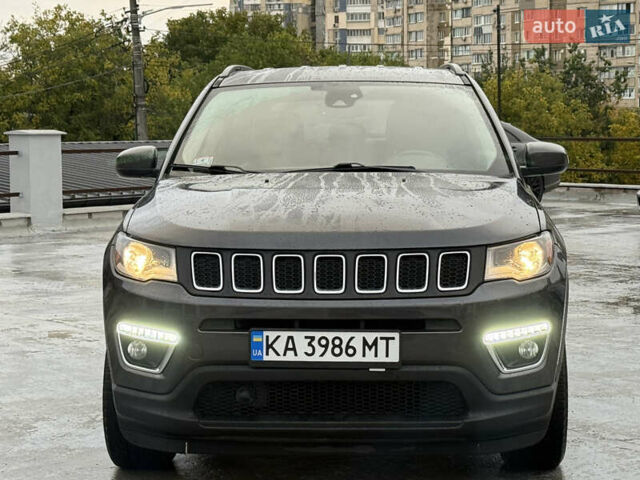 Серый Джип Компас, объемом двигателя 2.36 л и пробегом 230 тыс. км за 15999 $, фото 11 на Automoto.ua