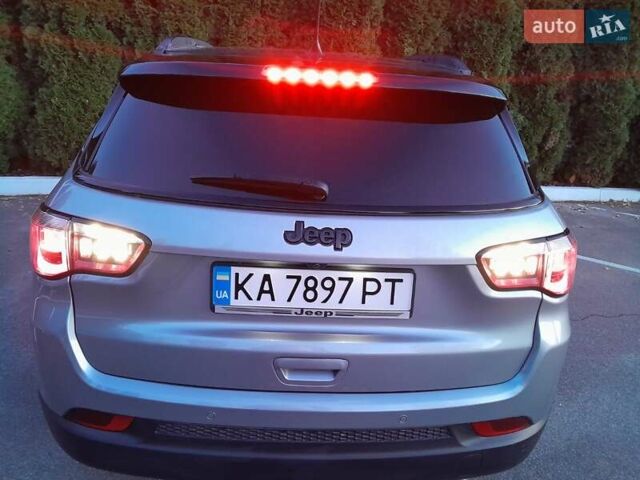 Джип Компас 2018 в Киеве на Automoto.ua Серый Джип Компас, объемом двигателя 2.4 л и пробегом 119 тыс. км за 15950 $, фото 82 на Automoto.ua