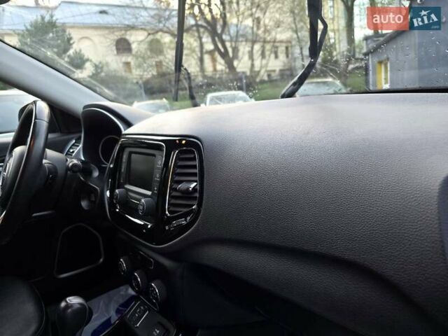 Сірий Джип Compass, об'ємом двигуна 2.36 л та пробігом 163 тис. км за 15000 $, фото 15 на Automoto.ua