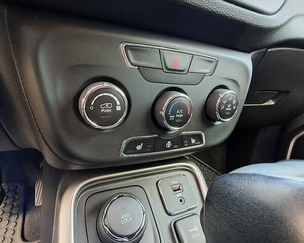 Серый Джип Компас, объемом двигателя 2.36 л и пробегом 156 тыс. км за 14600 $, фото 24 на Automoto.ua