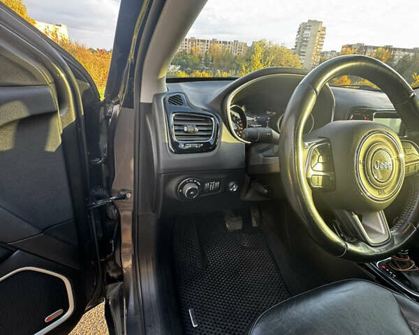 Серый Джип Компас, объемом двигателя 2.36 л и пробегом 183 тыс. км за 15400 $, фото 10 на Automoto.ua