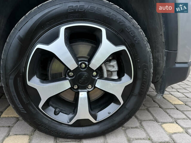 Сірий Джип Compass, об'ємом двигуна 2.36 л та пробігом 64 тис. км за 12500 $, фото 26 на Automoto.ua