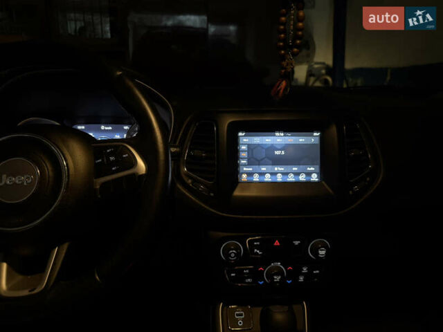 Сірий Джип Compass, об'ємом двигуна 2.36 л та пробігом 64 тис. км за 12500 $, фото 2 на Automoto.ua