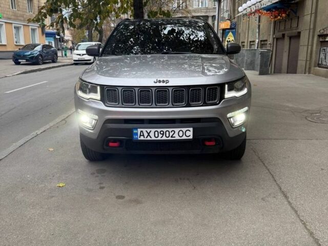 Серый Джип Компас, объемом двигателя 2.4 л и пробегом 83 тыс. км за 18900 $, фото 5 на Automoto.ua