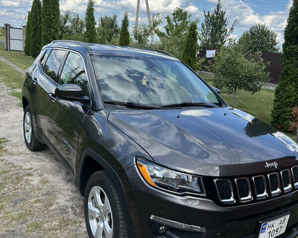 Сірий Джип Compass, об'ємом двигуна 2.4 л та пробігом 70 тис. км за 15500 $, фото 1 на Automoto.ua