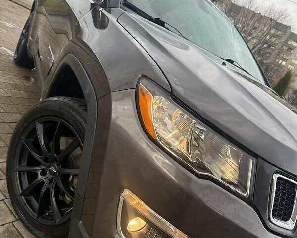 Сірий Джип Compass, об'ємом двигуна 2.36 л та пробігом 220 тис. км за 13499 $, фото 11 на Automoto.ua