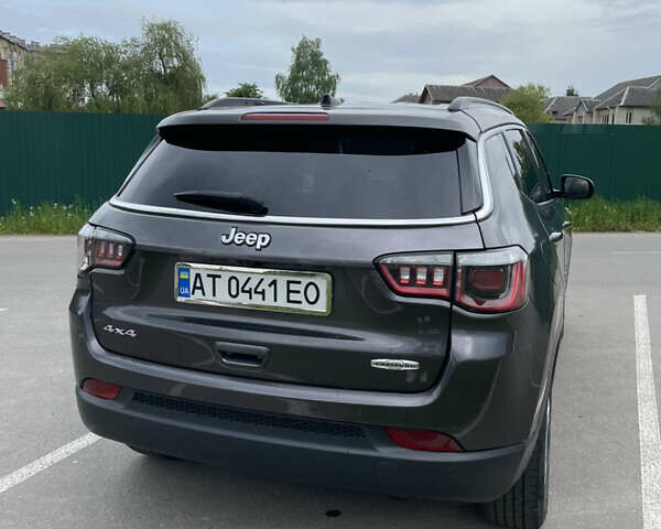 Сірий Джип Compass, об'ємом двигуна 2.4 л та пробігом 123 тис. км за 18000 $, фото 11 на Automoto.ua