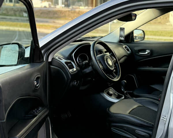 Серый Джип Компас, объемом двигателя 2.36 л и пробегом 191 тыс. км за 12900 $, фото 8 на Automoto.ua