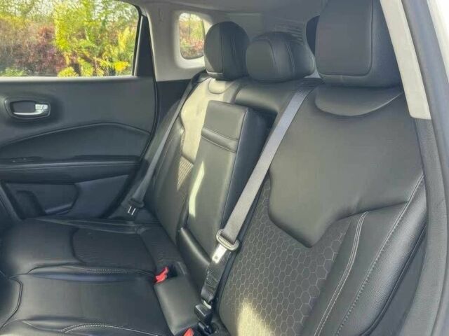 Сірий Джип Compass, об'ємом двигуна 2.4 л та пробігом 40 тис. км за 11700 $, фото 12 на Automoto.ua