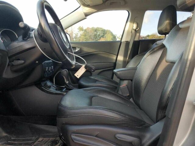 Сірий Джип Compass, об'ємом двигуна 2.4 л та пробігом 115 тис. км за 8900 $, фото 6 на Automoto.ua