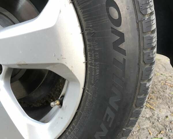 Сірий Джип Compass, об'ємом двигуна 2.4 л та пробігом 150 тис. км за 13100 $, фото 8 на Automoto.ua