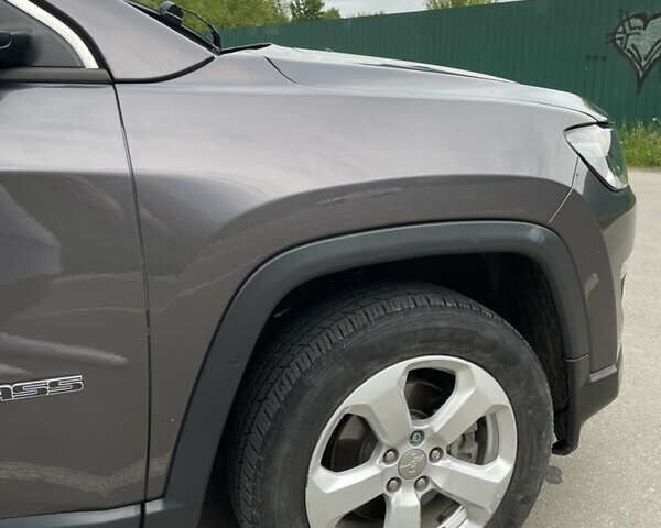 Сірий Джип Compass, об'ємом двигуна 2.4 л та пробігом 123 тис. км за 18000 $, фото 33 на Automoto.ua