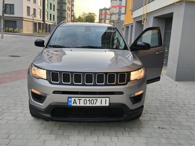 Серый Джип Компас, объемом двигателя 2.4 л и пробегом 173 тыс. км за 15800 $, фото 3 на Automoto.ua