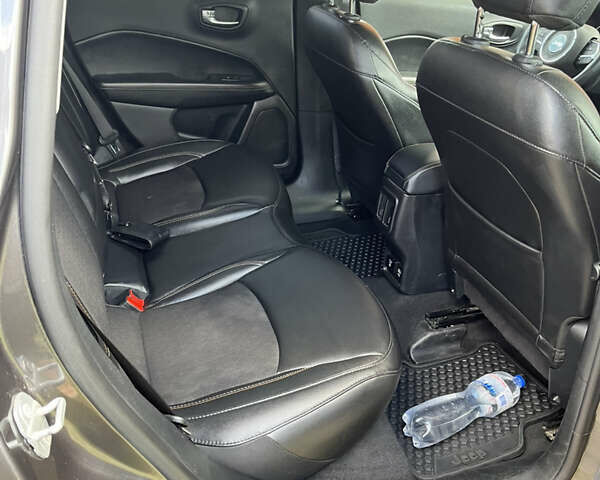Сірий Джип Compass, об'ємом двигуна 2.4 л та пробігом 70 тис. км за 15500 $, фото 6 на Automoto.ua