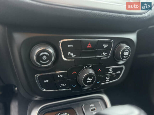 Серый Джип Компас, объемом двигателя 2.4 л и пробегом 91 тыс. км за 15750 $, фото 29 на Automoto.ua