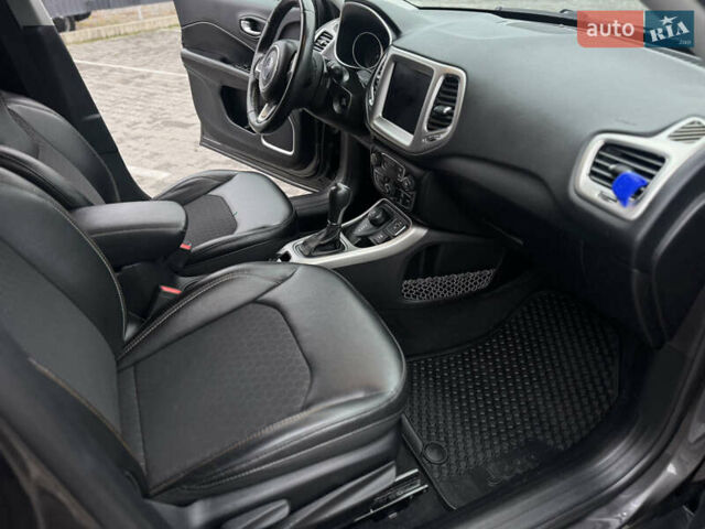Серый Джип Компас, объемом двигателя 2.4 л и пробегом 91 тыс. км за 15750 $, фото 42 на Automoto.ua