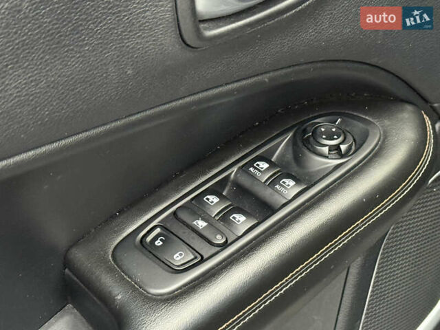 Серый Джип Компас, объемом двигателя 2.36 л и пробегом 230 тыс. км за 15999 $, фото 19 на Automoto.ua