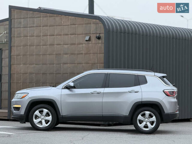 Серый Джип Компас, объемом двигателя 2.36 л и пробегом 105 тыс. км за 14950 $, фото 11 на Automoto.ua