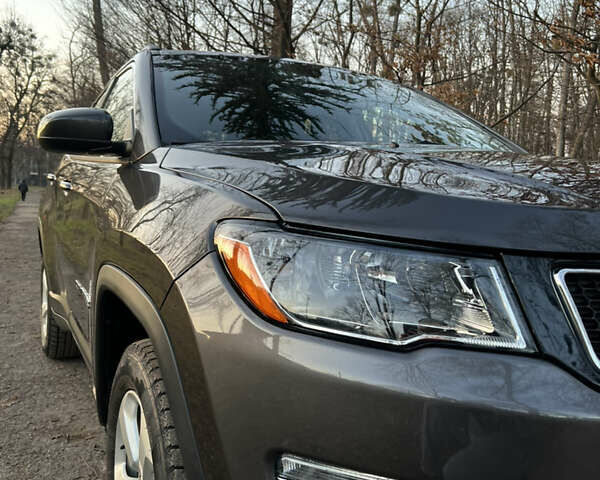 Серый Джип Компас, объемом двигателя 2.4 л и пробегом 86 тыс. км за 15500 $, фото 10 на Automoto.ua