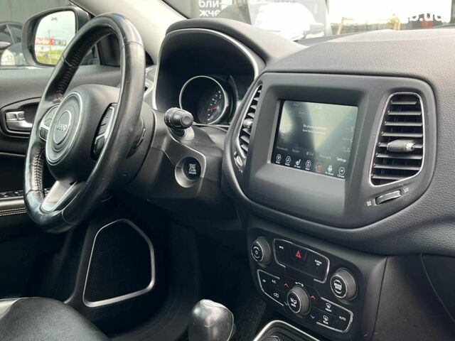 Сірий Джип Compass, об'ємом двигуна 2.4 л та пробігом 152 тис. км за 14290 $, фото 19 на Automoto.ua