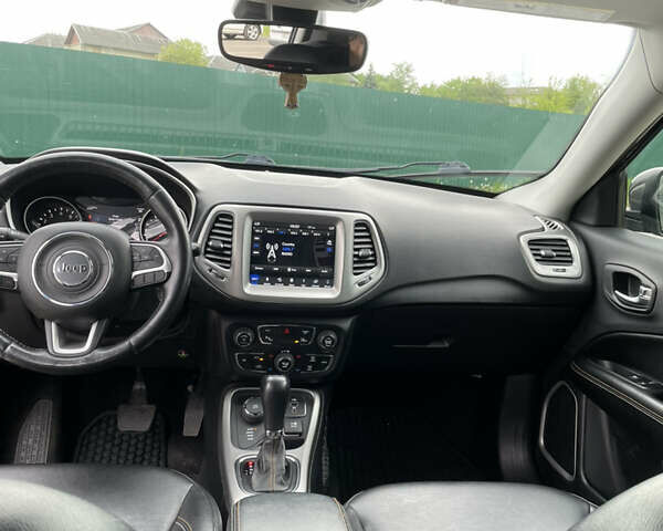 Сірий Джип Compass, об'ємом двигуна 2.4 л та пробігом 123 тис. км за 18000 $, фото 41 на Automoto.ua