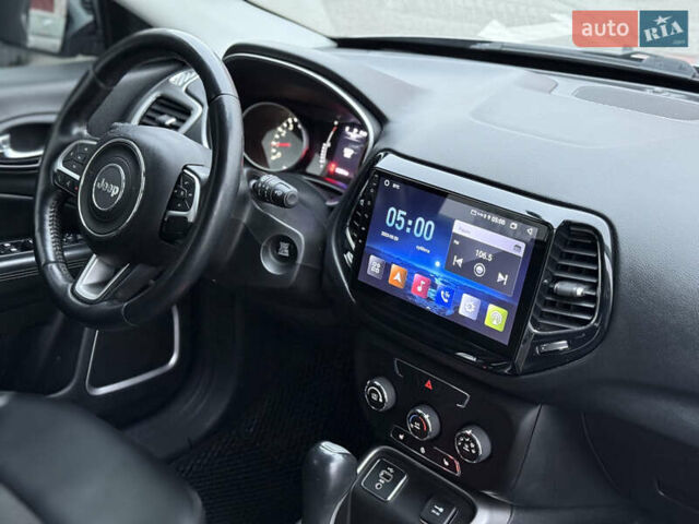 Серый Джип Компас, объемом двигателя 2.36 л и пробегом 105 тыс. км за 14950 $, фото 33 на Automoto.ua